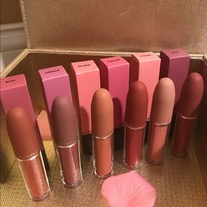 Lustre Lip Gloss